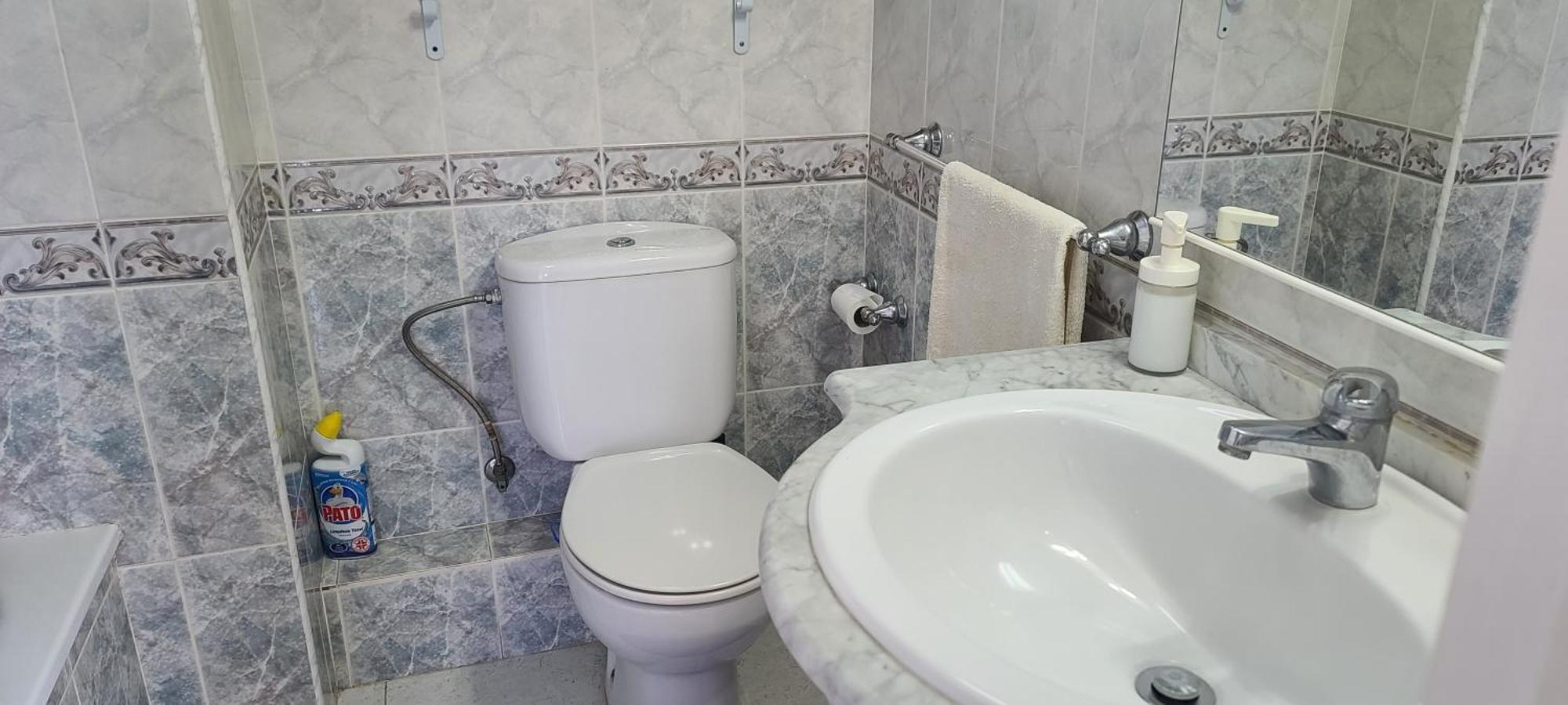 Acuario Shared Flat Piso Compartido Est Partage الشقة مشتركة Lägenhet Benalmádena Exteriör bild